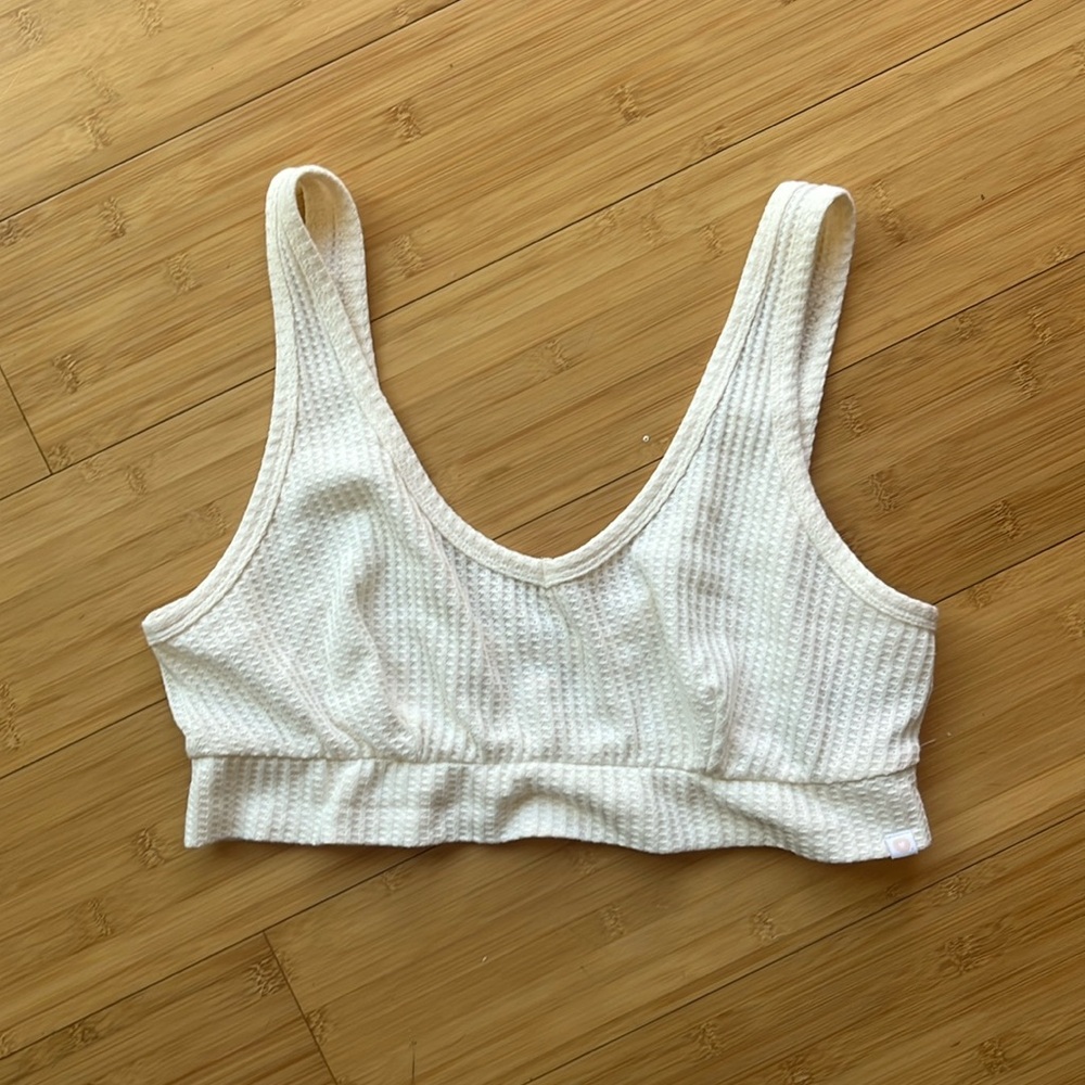 Lightweight cozy material bra